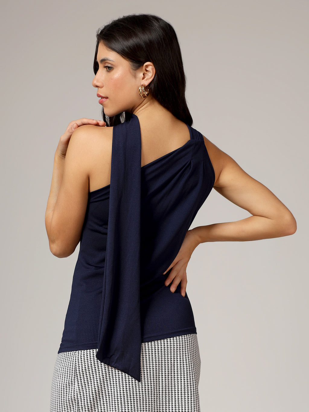 One shoulder scarf top