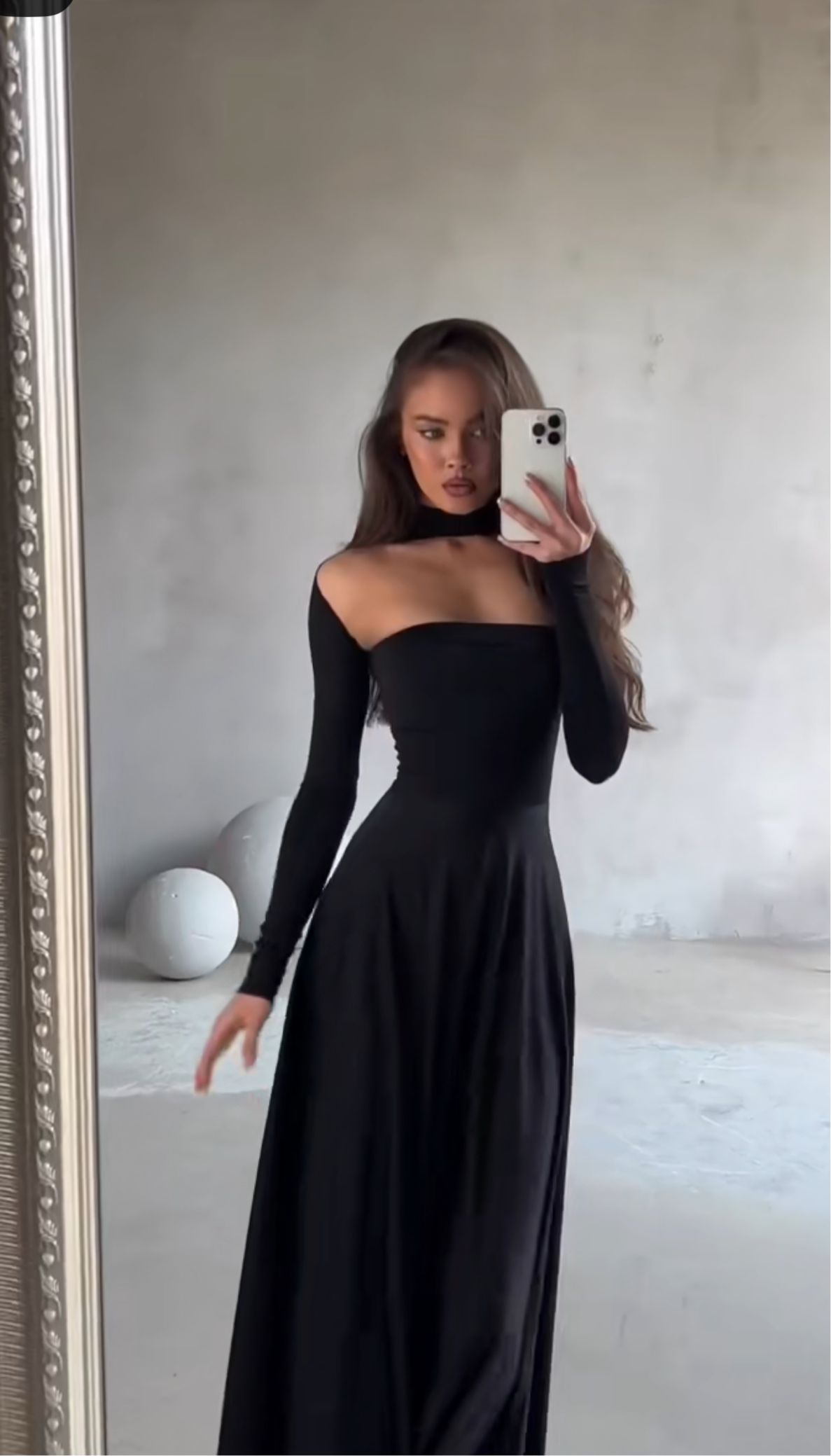 Black celeste dress